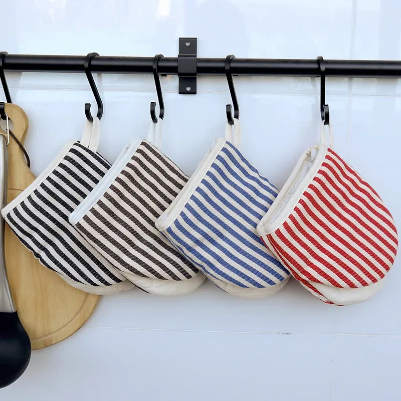 

Жаропрочные перчатки для духовки с толстой уткой, подходящие для фритюрниц, микроволновых печей и посуды