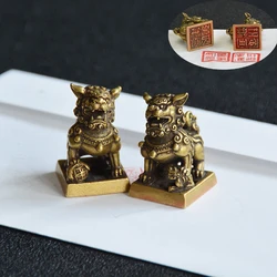 Antique Bronze 1 Pair Lions Seal Desktop Ornaments Copper Animal Miniature Figurine Lucky Brass Lion Statue Feng Shui Decoration