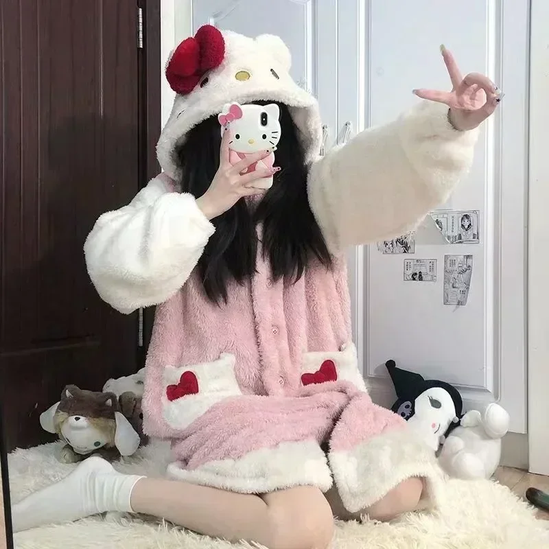 Kawaii Hello Kitty Cinnamoroll Kuromi My melody Pochacco new women\'s winter nightgown cute coral velvet thickened home clothes