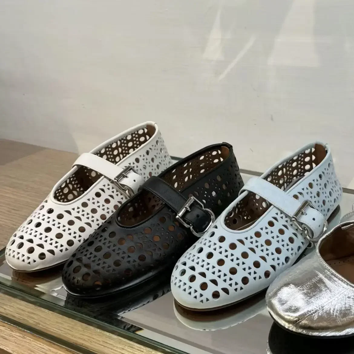 

Shallow Mouth Shoes Woman Flats Casual Female Sneakers Genuine Leather Round Toe Dress Ballerinas Boat Summer Moccasins PU Fretw