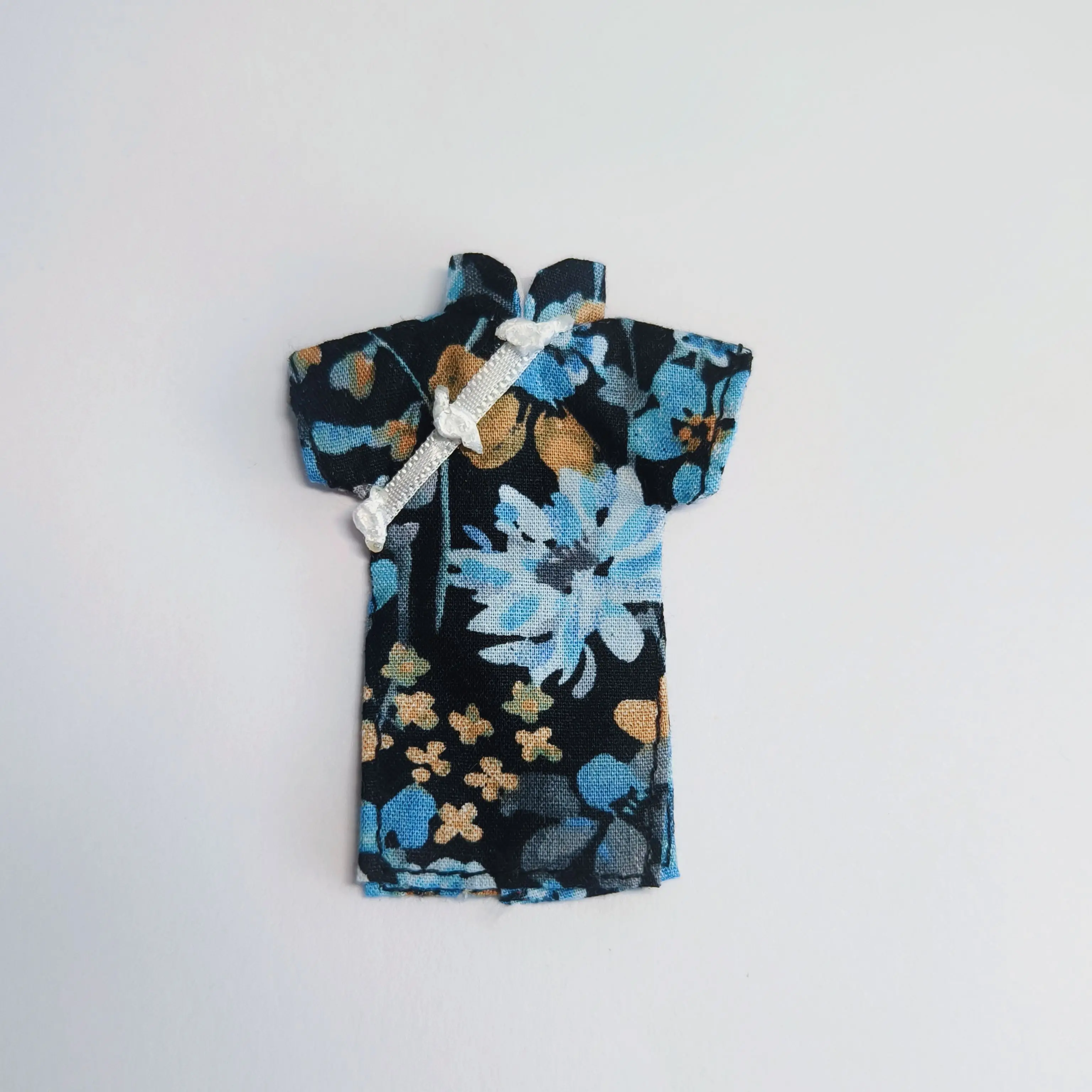 Handgefertigter Stempel für Cheongsam-Kleidung im chinesischen Republikanischen Stil, Modell für Ob11 P9/P10 Actionfiguren-Puppen – Detail 8