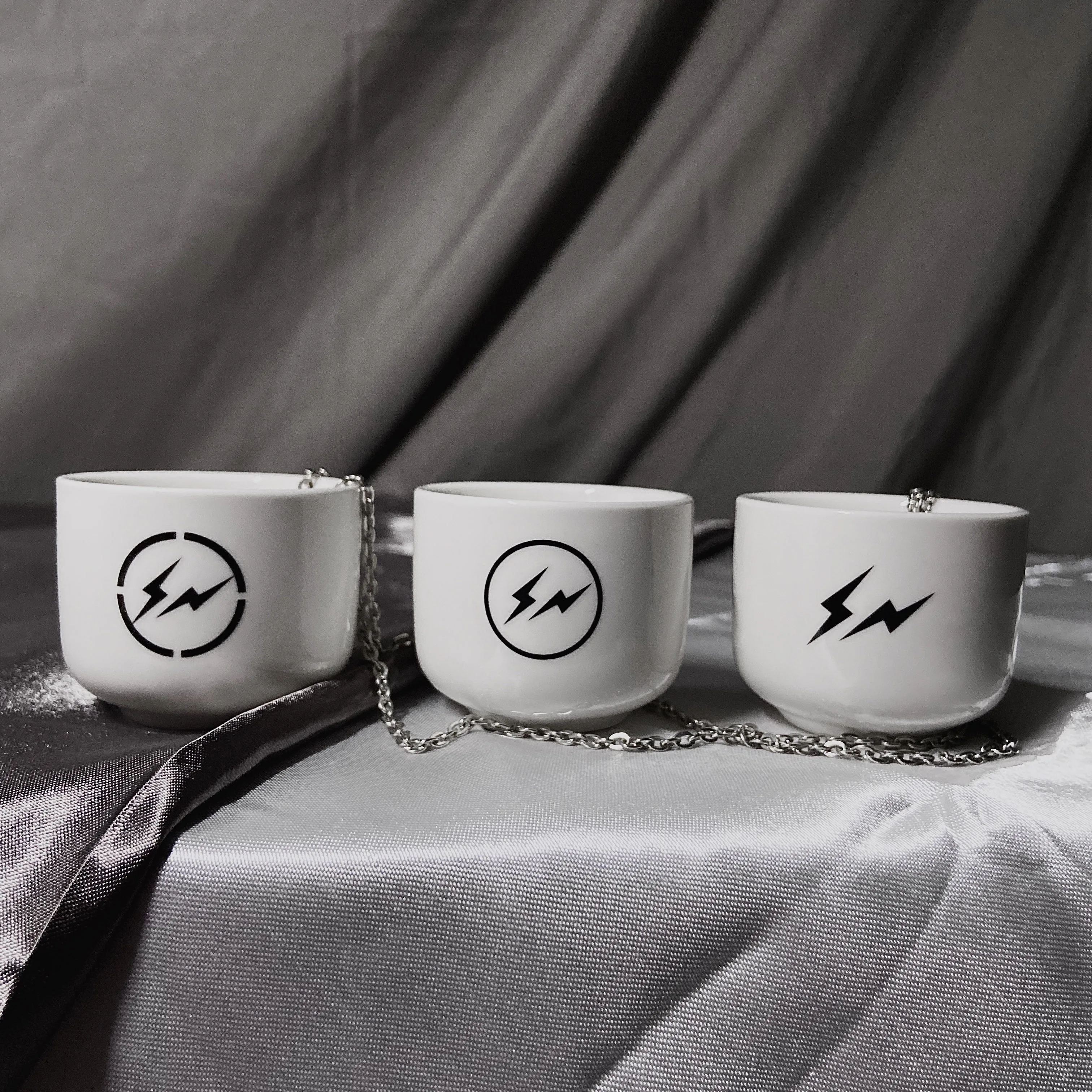 Trendy brand Hiroshi Fujiwara Lightning Fragment design same style ins ceramic sake pot cup set ornaments