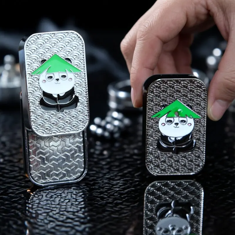 Metall-Panda-Schiebekarten-Spielzeug, magnetisches Gleit-Fidget-Gadget, Stressabbau-Accessoire für Erwachsene, Büro-Schreibtisch-Spiel und Geschenk