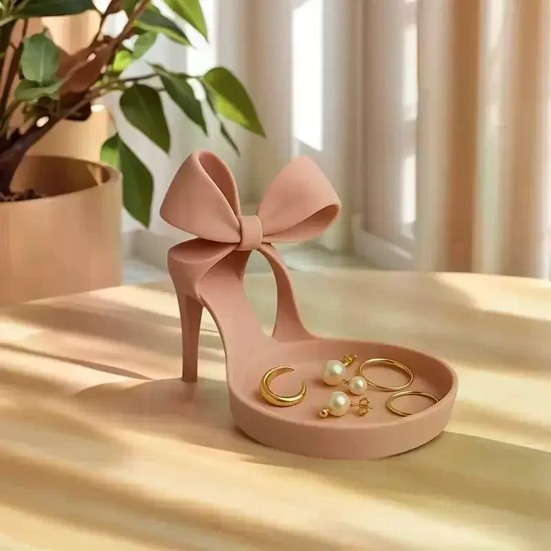 حامل مجوهرات بكعب عالٍ مطبوع ثلاثي الأبعاد - صينية مجوهرات أنيقة على شكل حذاء مع زخرفة على شكل فيونكة وحامل حلقة ووظيفة تخزين