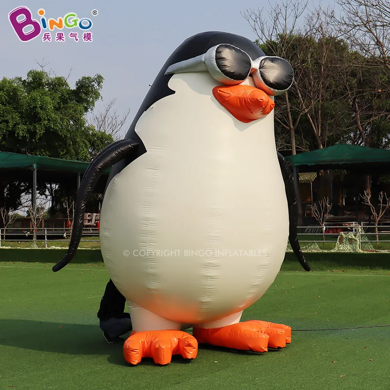 

Cartoon Inflatable Penguin with Sunglasses 2.8x2.4x4mH Available For Event Party Advertising BG-C0420