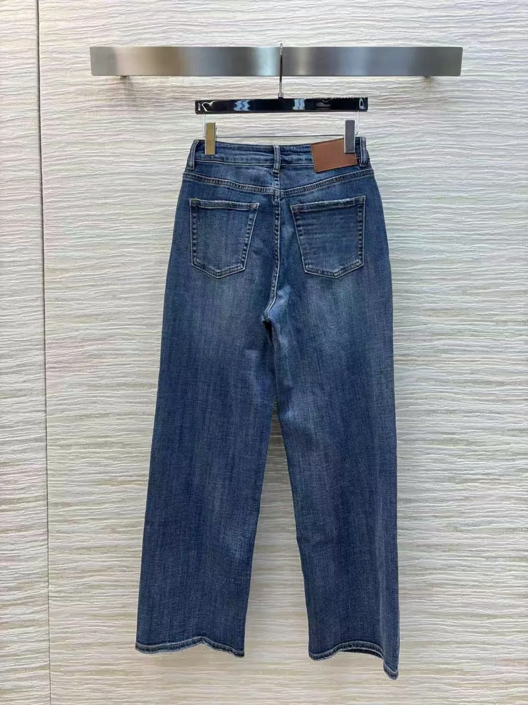 High end customized women's versatile straight leg jeans