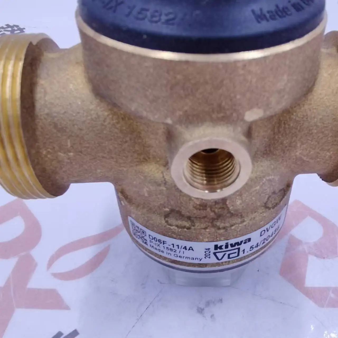 2025 صمام تخفيض الضغط الأمريكي هانيويل D06F-11/4A متوفر في المخزون، العلامة التجارية الأصلية الجديدة