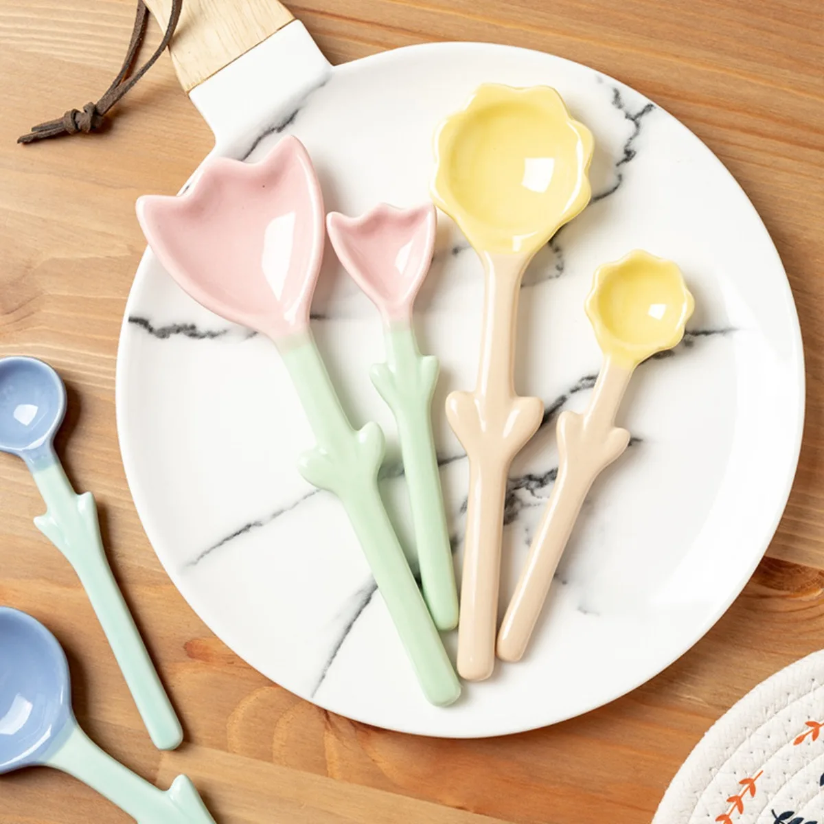 Ceramic Flower Spoons with Handles Aesthetic  Tulip Shaped Dessert Spoons for Coffee Tea Espresso Whimsical Stoneware Gift Set