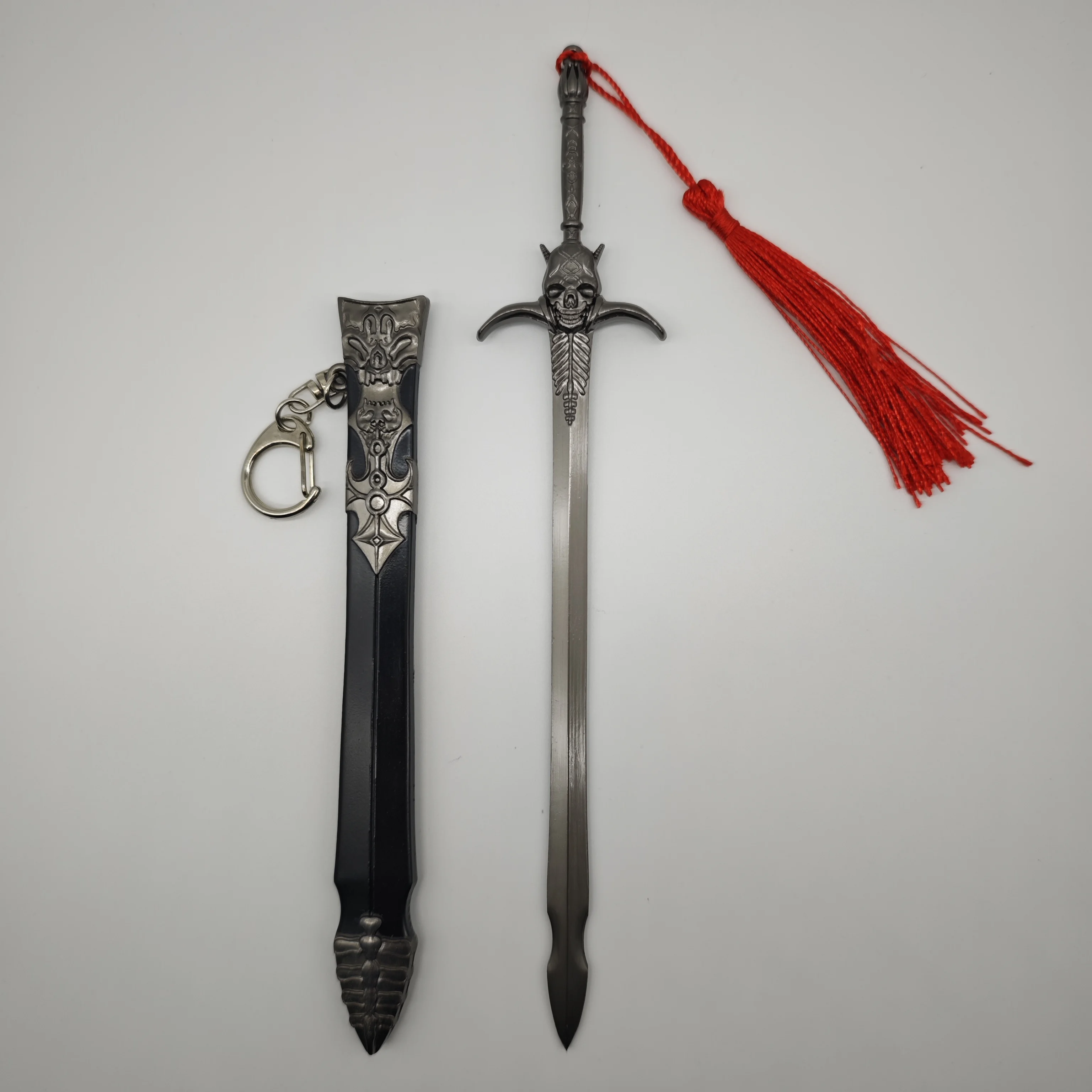 22cm Dante's Sword of Rebellion Devil Sword Model With Sheath Game Peripherals DMC May Cry Alloy Crafts Weapon Ornaments Toys