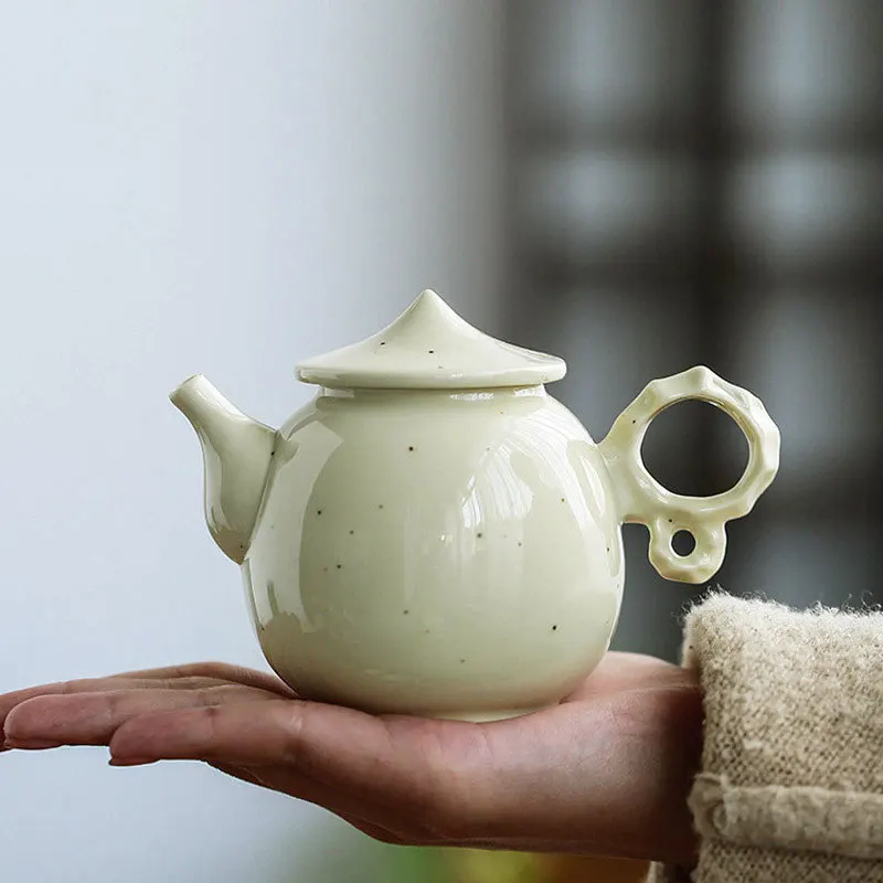 Handmade Ceramic Teapot White Pottery Bean Yellow Glaze Lake Stone Teapot Teapot Teapot Teapot Hand Handle Single Pot