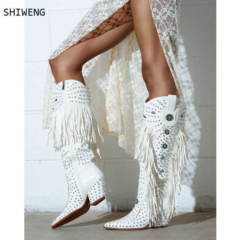 2025 Botas occidentales con flecos de diamante para mujer, tacones altos con bloques brillantes, zapatos con adornos de cristal, botas hasta la rodilla con punta estrecha para invierno