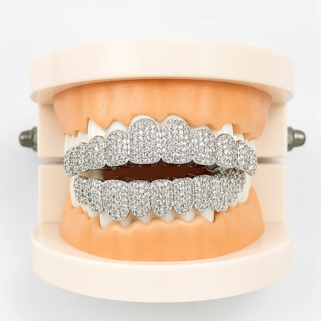 European And American Hip-Hop Dental Jewelry With Electroplated 14k Finish. Rap Party Set With 10 Teeth And Diamond Inlays.