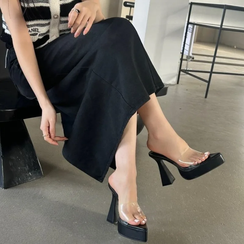 

2025 New Fashion Super High Heel Platform Flip Flops Summer New Pointed Toe Open Toe Clear Strap Non-Slip Square Heel Sandals