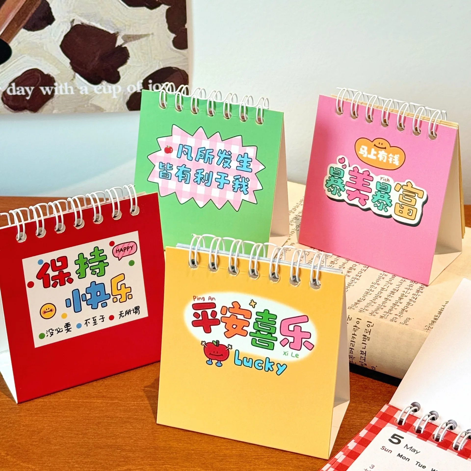 4 Buah Kalender Mini 2026 Ornamen Desktop Kantor Kalender Check-in Siswa