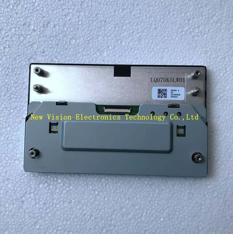 

LQ070K5LW01 Original Brand New 7 inch LCD Display Screen Panel for Car GPS Navigation for SHARP