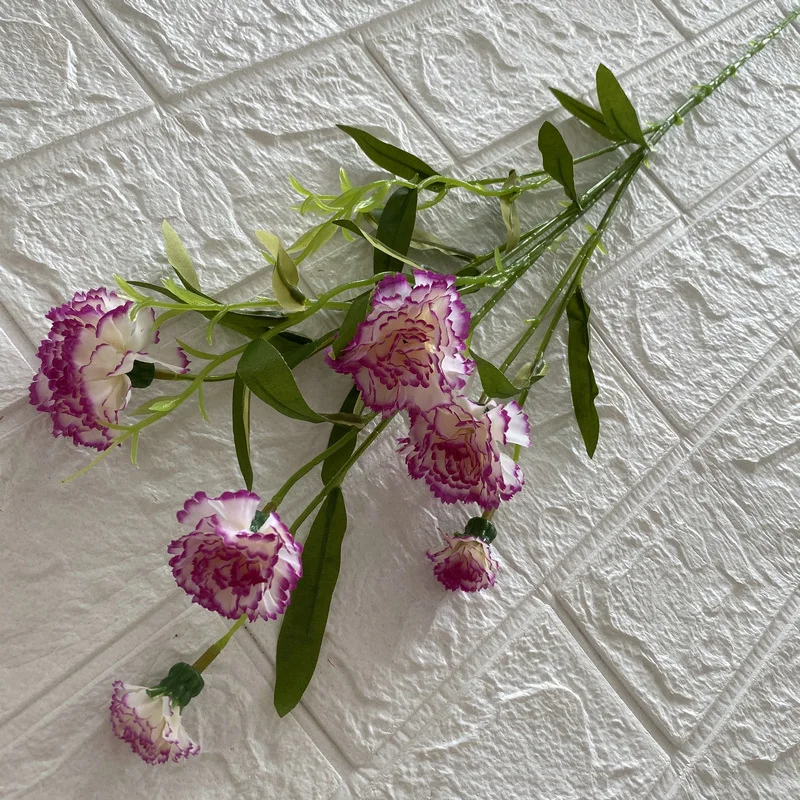 زهرة اصطناعية الحرير القرنفل الأغصان هدية عيد الأم محاكاة الزهور الشحنات ورود زينة وهمية مع النباتات الخضراء