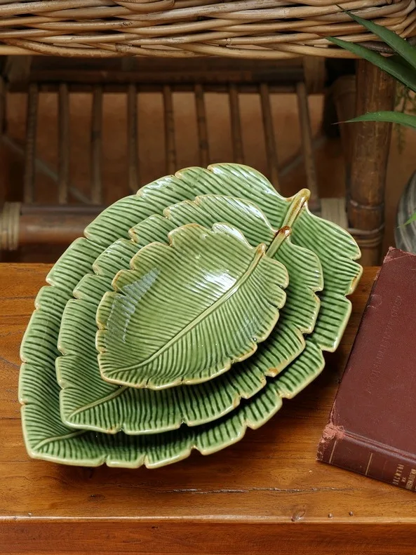 Retro Creative South Asia Style Banana Leaf Ceramic Plate Seed Dish Leaf Decorative Ornaments Green Leaf Tabletop Decorations