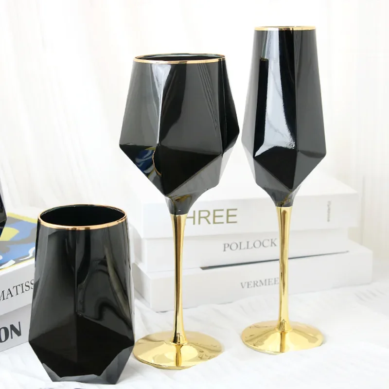 Simple wine glass, gold edged, black electroplated, straight glass, irregular cup, tall and footed cup