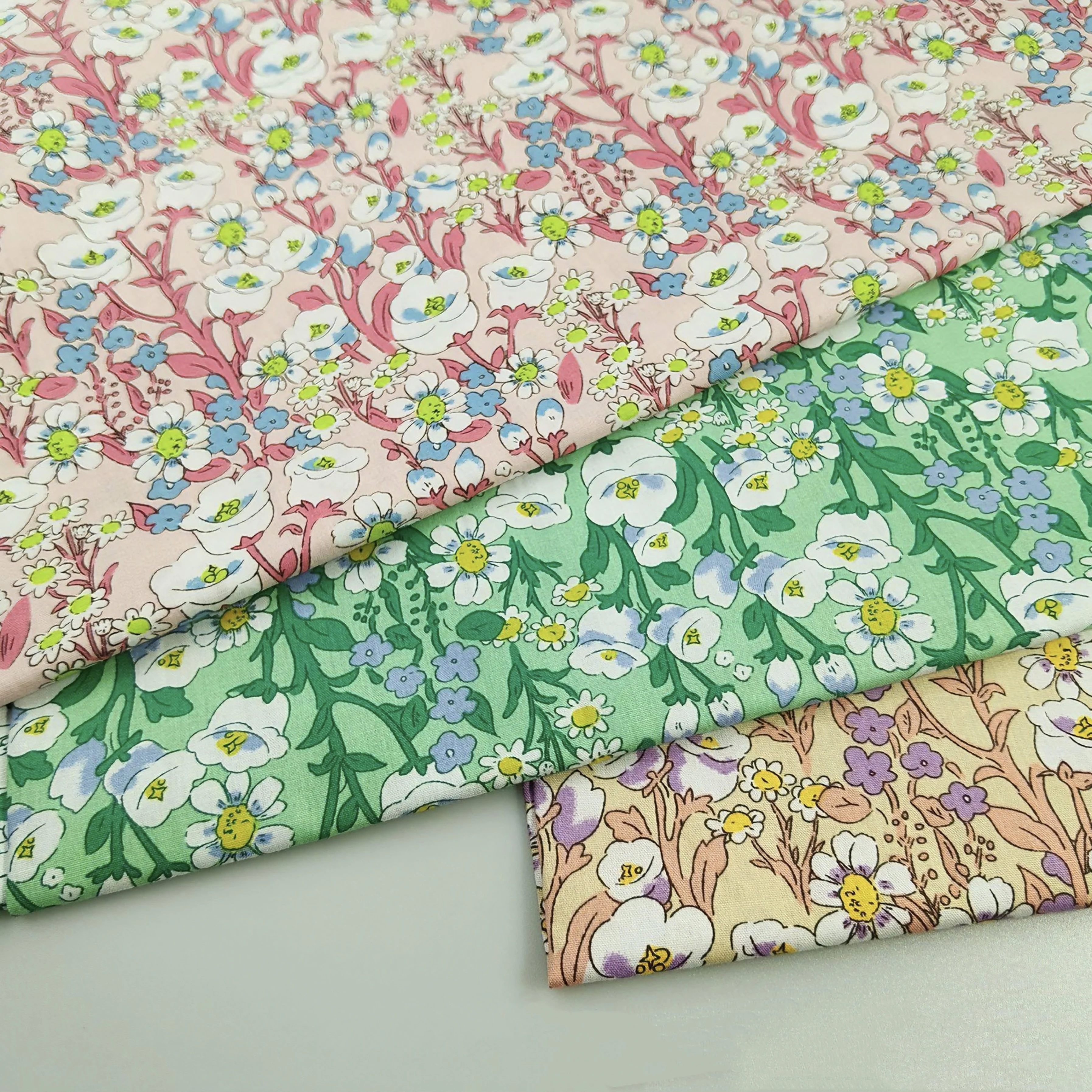 متعدد الألوان زهرة البوق 100% أقمشة قطنية DIY بها بنفسك أزياء الأطفال فستان الملابس تصميم رائع ديكور المنزل