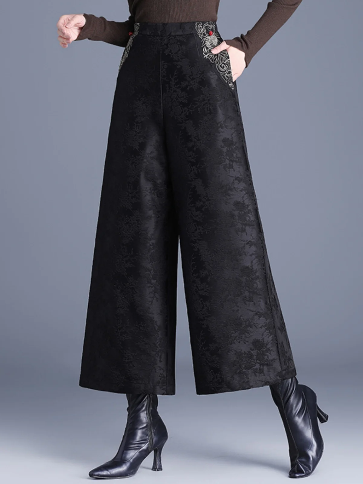 

Black Embroidered Floral Print down Cotton Pants High Waist Wide Leg Pants New Chinese Style Autumn Winter Mom Pants Nine Points