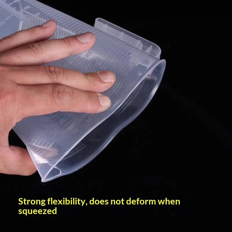 Large Capacity Kitchen Measuring Cup Clear Graduated Plastic with Lid BPA Free for Baking Cooking Baby Food Making