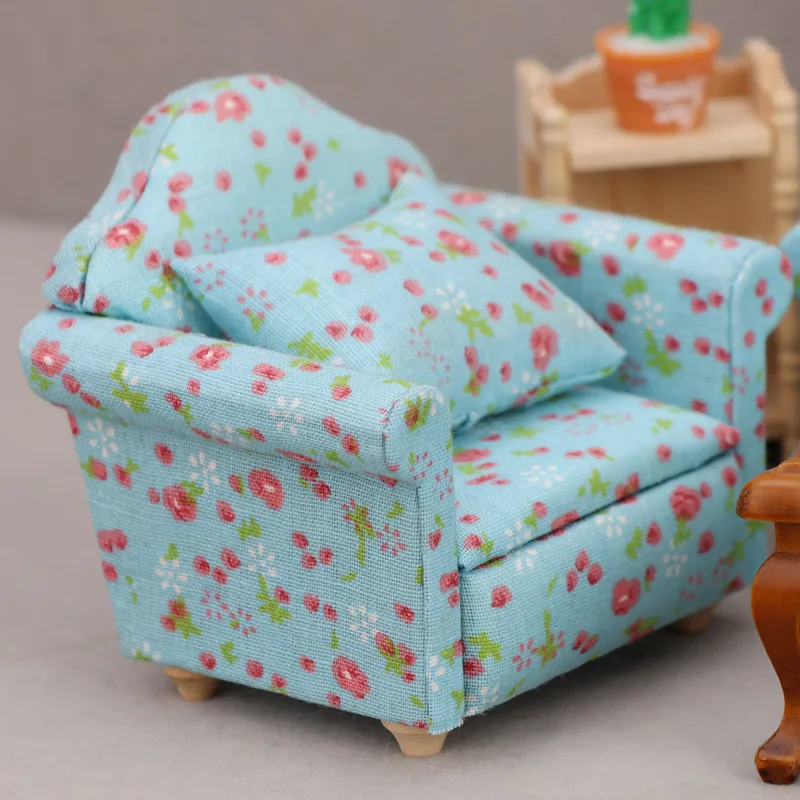 1:12 Miniaturmöbel Puppenhaus Spielhaus Spielzeug Kleines Blumensofa Dreiteiliges Set Puppenhaus Ornament Handgefertigte Accessoires