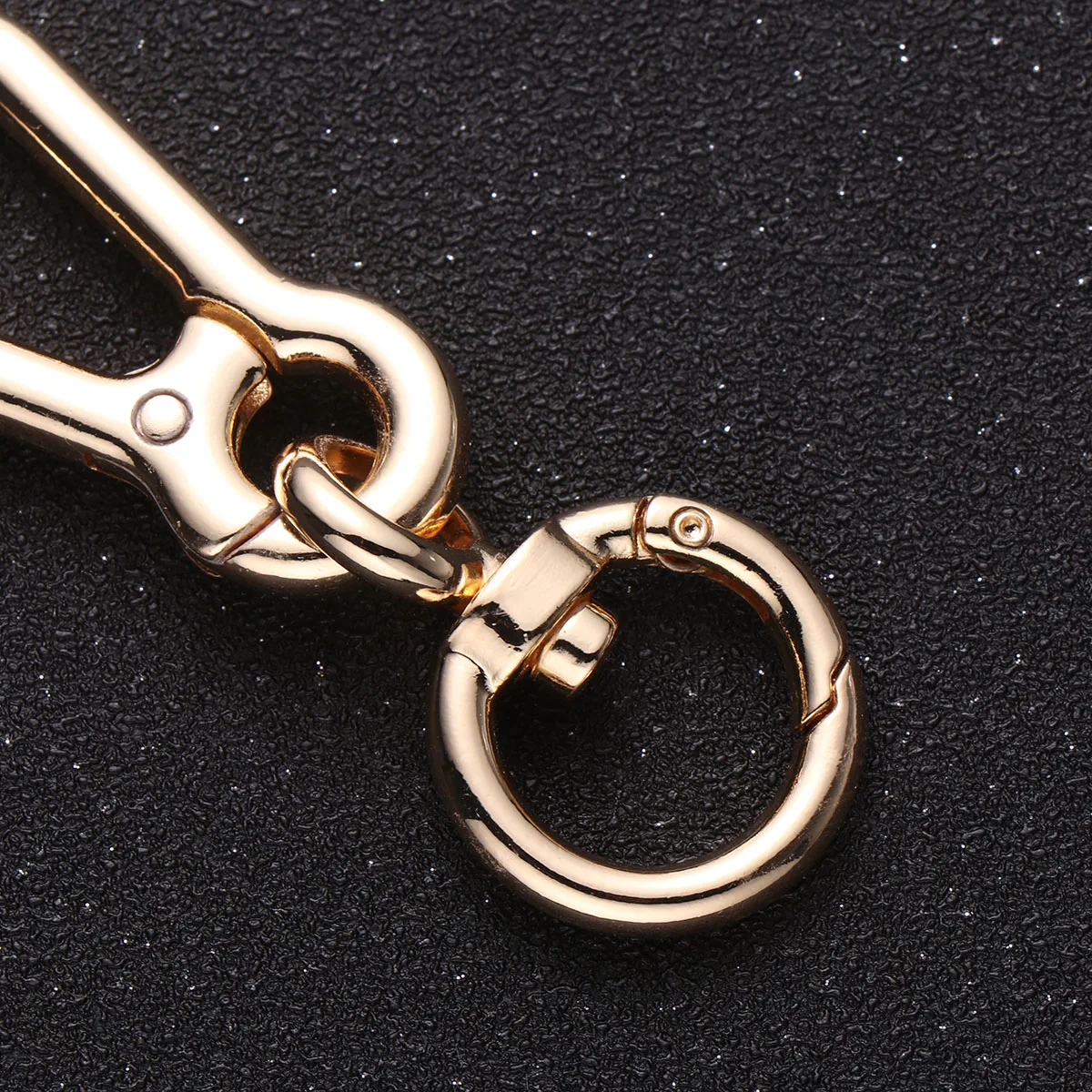 

3pcs Pet Traction Rope Spring Coil Keychain Replacement Buckles Bag Buckle Shoulder Strap Metal Accessories Dog Supplies