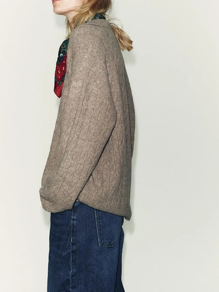 Faionable Long Sve Knitted  Ne Sweater New Arrival Winter 2025 Women's Casual Loose Fit Knitted Garment