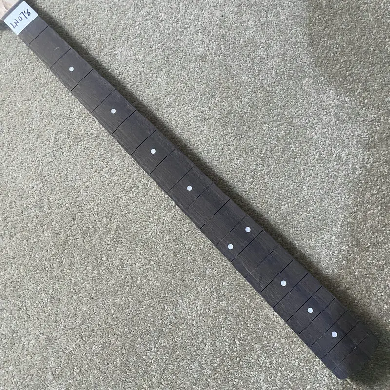 LN078 Unfinished Version 4 String Electric Bass Neck No Paints No Frets Maple+Rosewood DIY Guitar Parts
