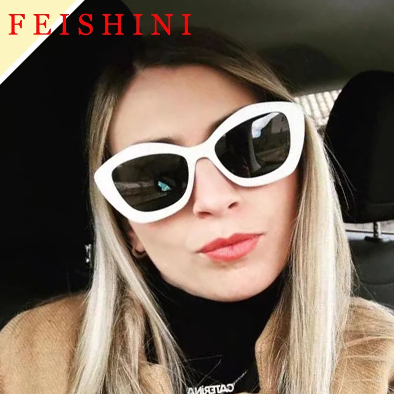 

FEISHINI Vintage Oversized Cat Eye Sunglasses Women Leopard PC Frames Colored Sun Glasses Female Shades Eyewear UV400 De Sol