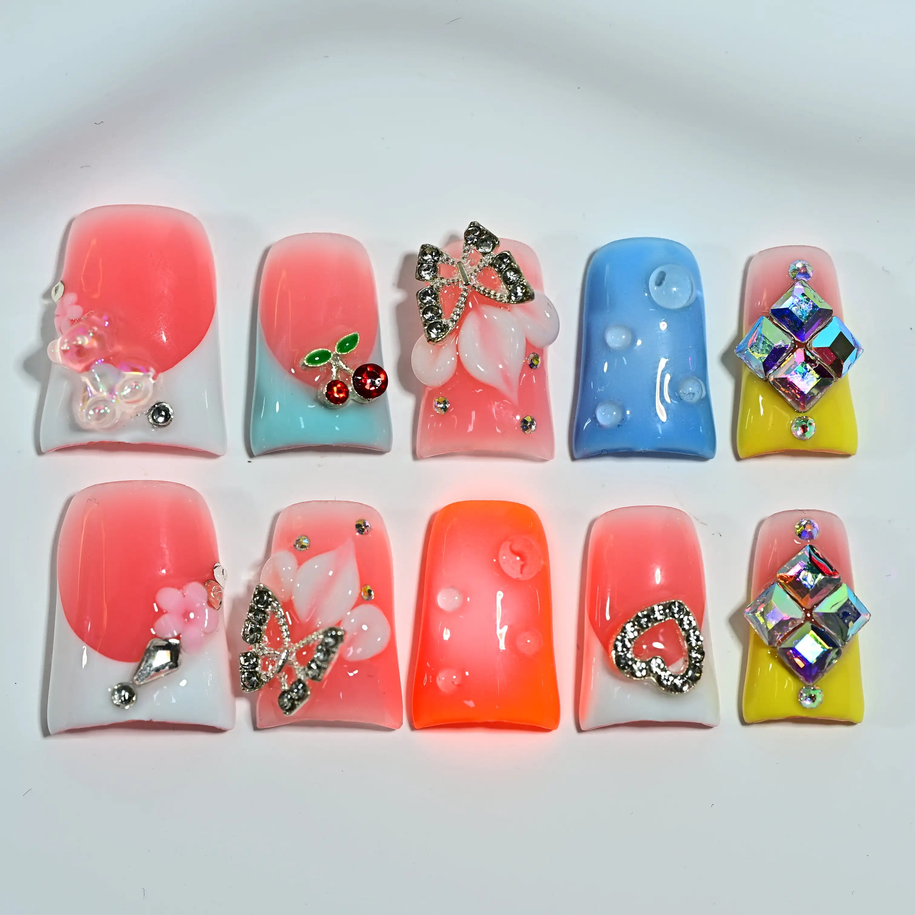 

Handmade Sweet Color Block Press On Nails 3D Rhinestone Flower Vibrant Fresh Reusable Nails