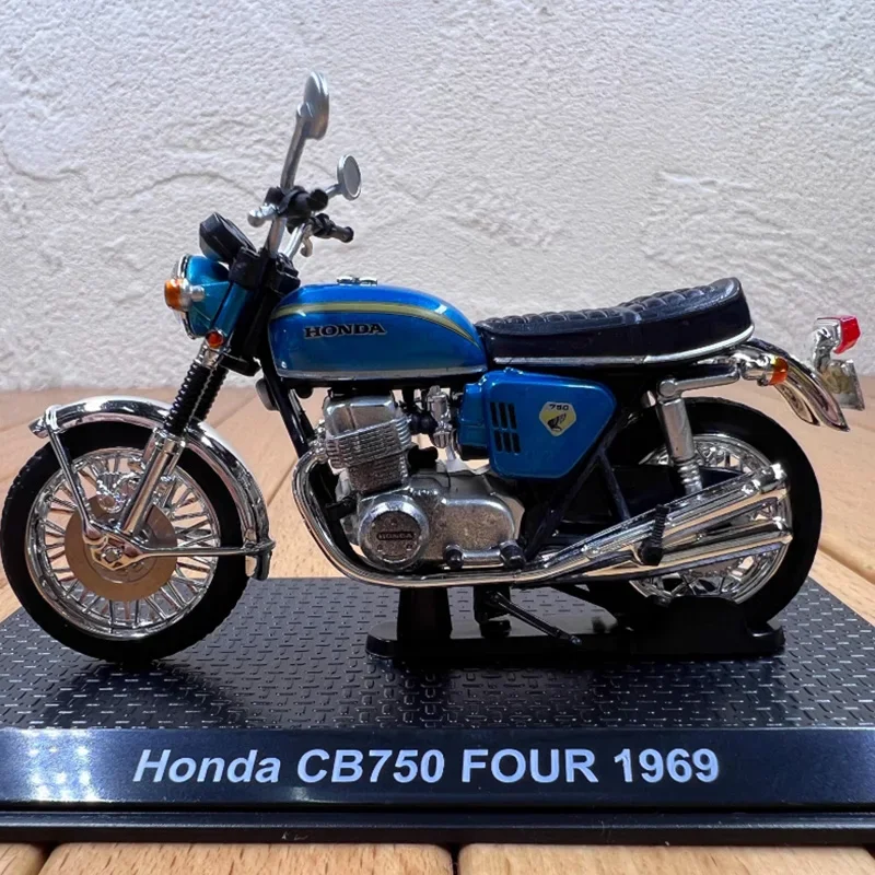 Diecast 1:24 Scale 1969 CB750/ GORILLA Spring Series Classic
