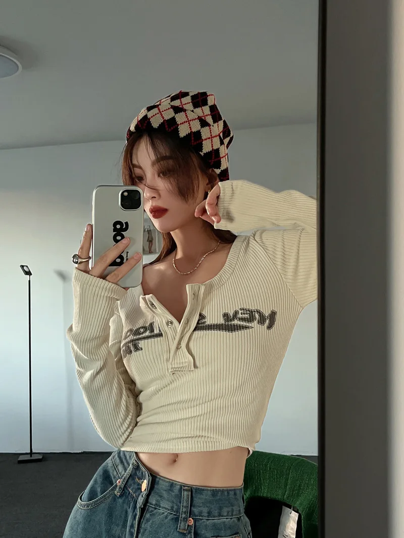 New Fashion Women Sexy Slim Crop Top Retro Graffiti Print Elastic T Shirt Ribbed Long Sleeve O-neck Tops Grunge Tee Tops