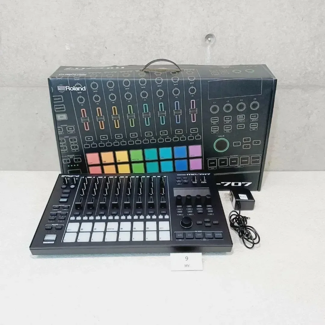 SPEDIZIONE VELOCE Roland MC 707 Groovebox Workstation professionale per la produzione musicale