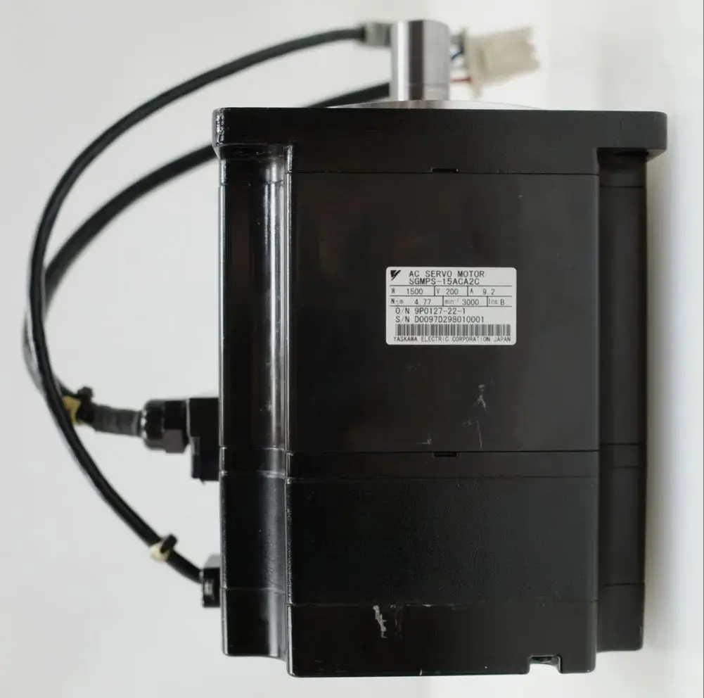 

SGMPS-15ACA2C Brand New Servo Motor，Fast shipping，SGMPS 15ACA2C