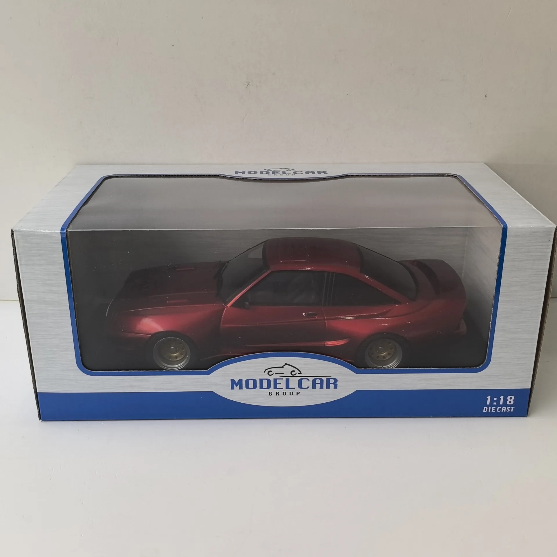 Flaws Diecast MCG Skala 1/18 OPEL MANTA B MATTIG Opel Model Samochodu Ze Stopu Metalu Kolekcjonerski Zabawka Prezent Pamiątka Ozdoba Dekoracyjna