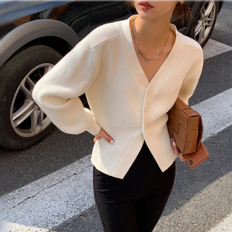 French Vintage Lazy Style Knitted Cardigan Sweater Coat 2023 Autumn New V Neck Long Sleeve Solid Color Slim Top