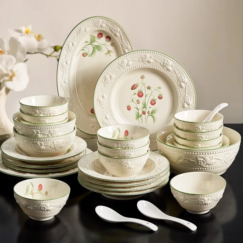 Modern Aesthetic Dinnerware Sets Full Set Unique Designer Christmas Dinner Set Ceramic Luxury Keramik Geschirr Set Dinnerware