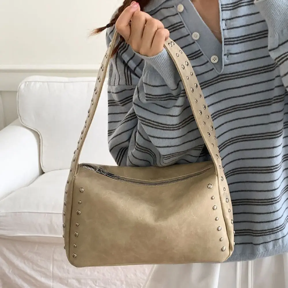 

Portable Spicy Girl Style Retro Rivet Handbag French Leisure Pillow Underarm Bag Solid Color Square Commuting Shoulder Bag Daily