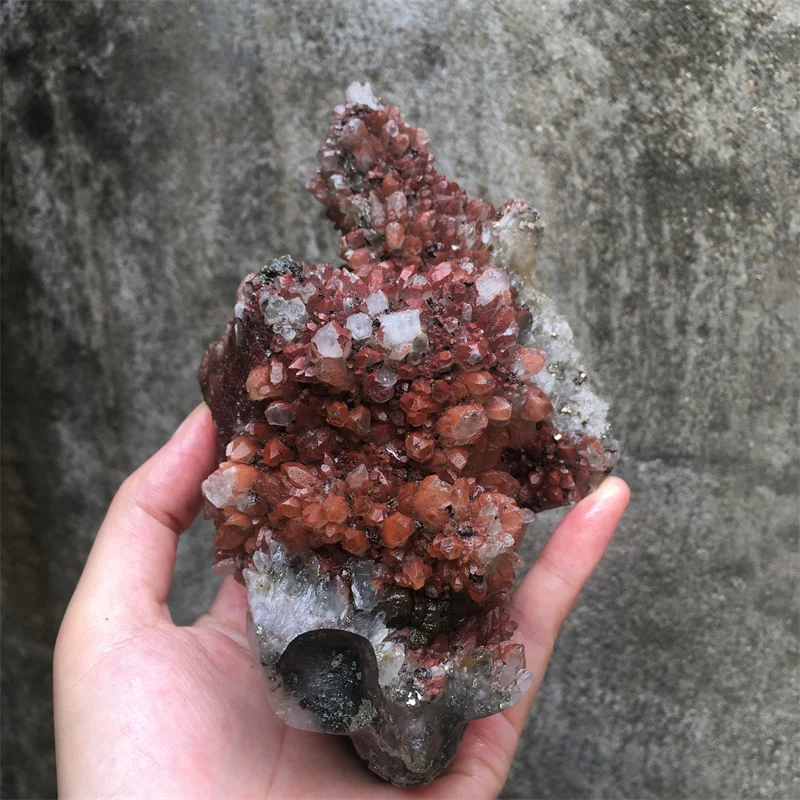 818g Rare Natural Red Crystal Quartz Pyrite Symbiotic Cluster Carved Big Skull Reiki Healing Mineral Carving Energy Home Decor