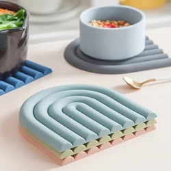 thickening Rainbow Shape Silicone Heat insulation Pad Tableware Placement Stackable Cup Mat Coasters Home Kitchen Accessories