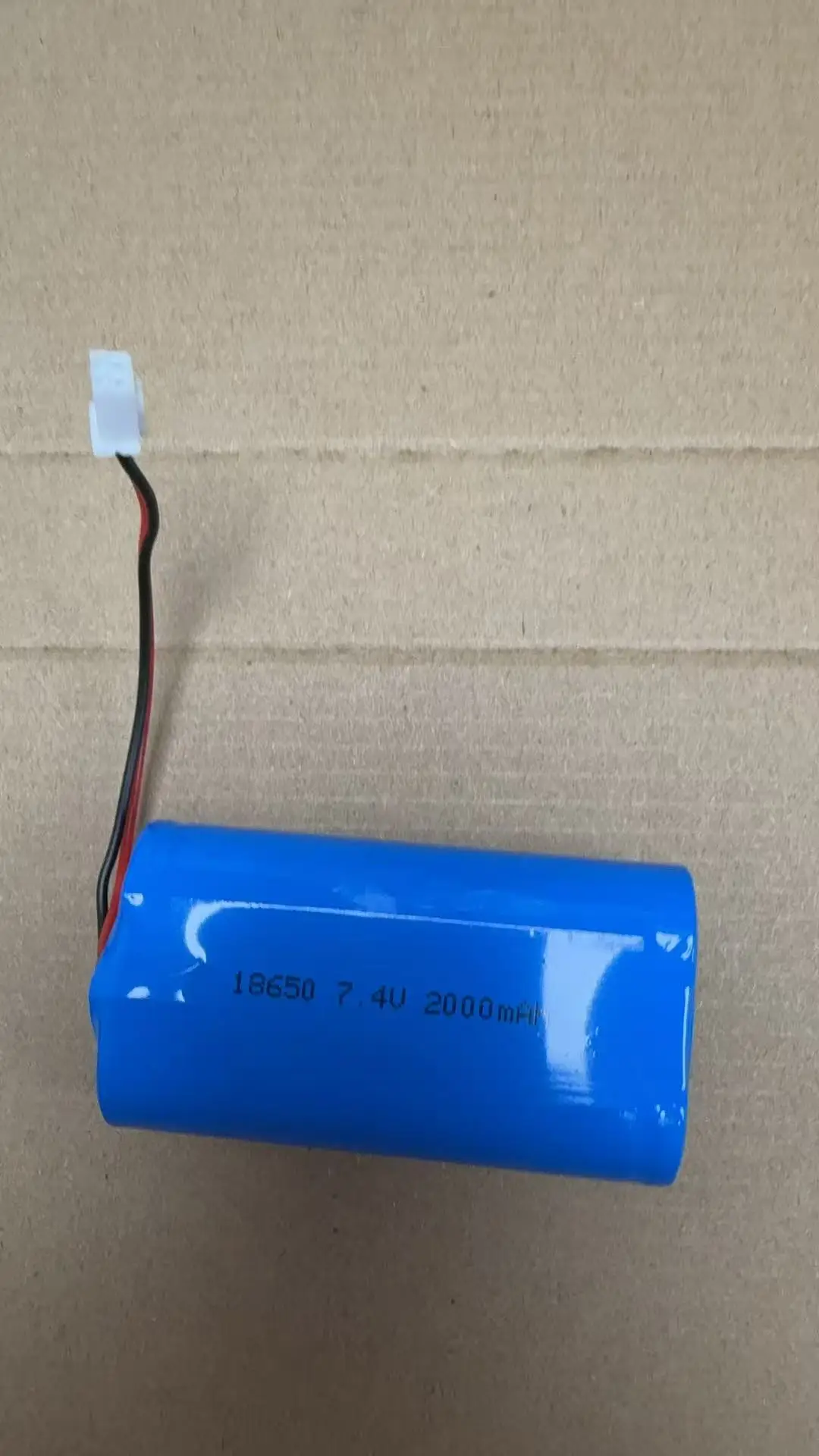 7.4V lithium battery with large capacity and rechargeable 2000MAH sound bulb LED light 18650DC dual head toy protection