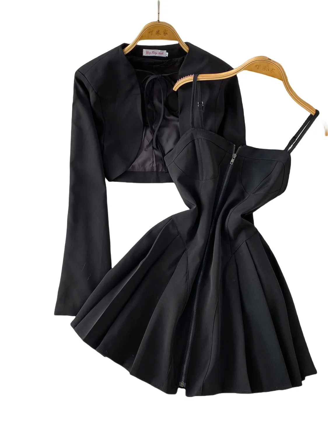 

Ele Godd Sle ort Костюм Jaet And Wrap Dr Комплект из двух предметов на молнии на талии Плиссированный дизайн Мочная верхняя одежда