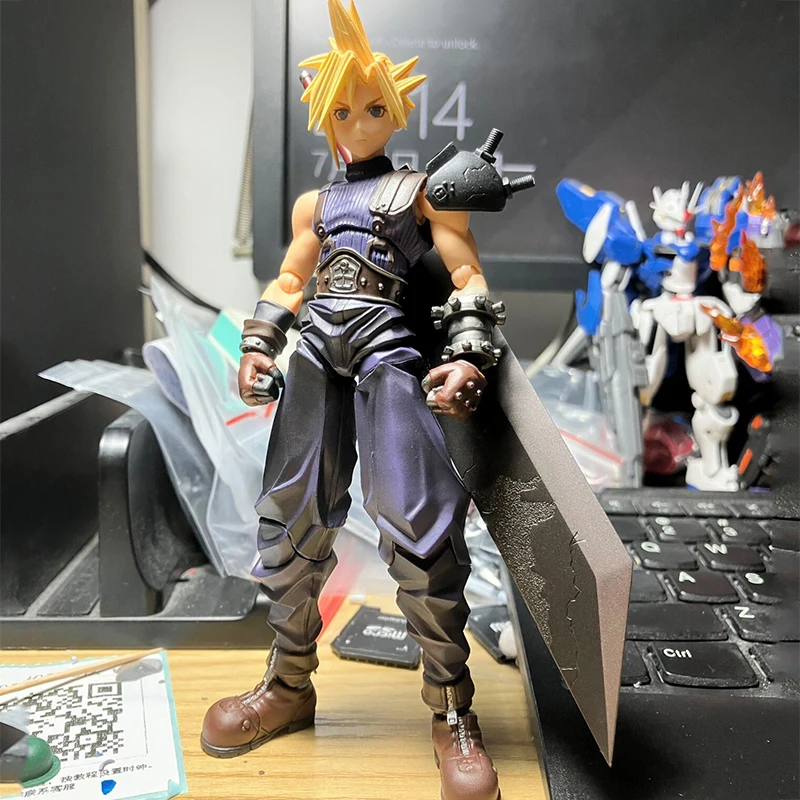 

[in Stock] Game Toys Final Fantasy Vii Action Figure Cloud Strife Boys Handsome Model Collection Game Toys