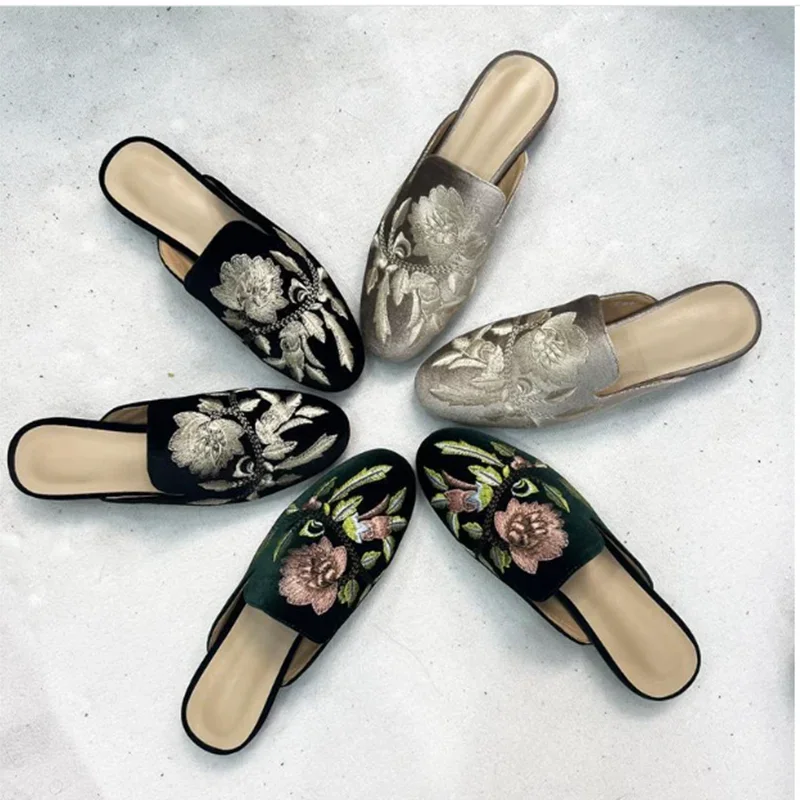 Womens Vintage Half Slippers Embroider Floral Flat Slides Round Toe Wide Fitting Front Closed Toe Shoes New Arrivals 34-43 26cm