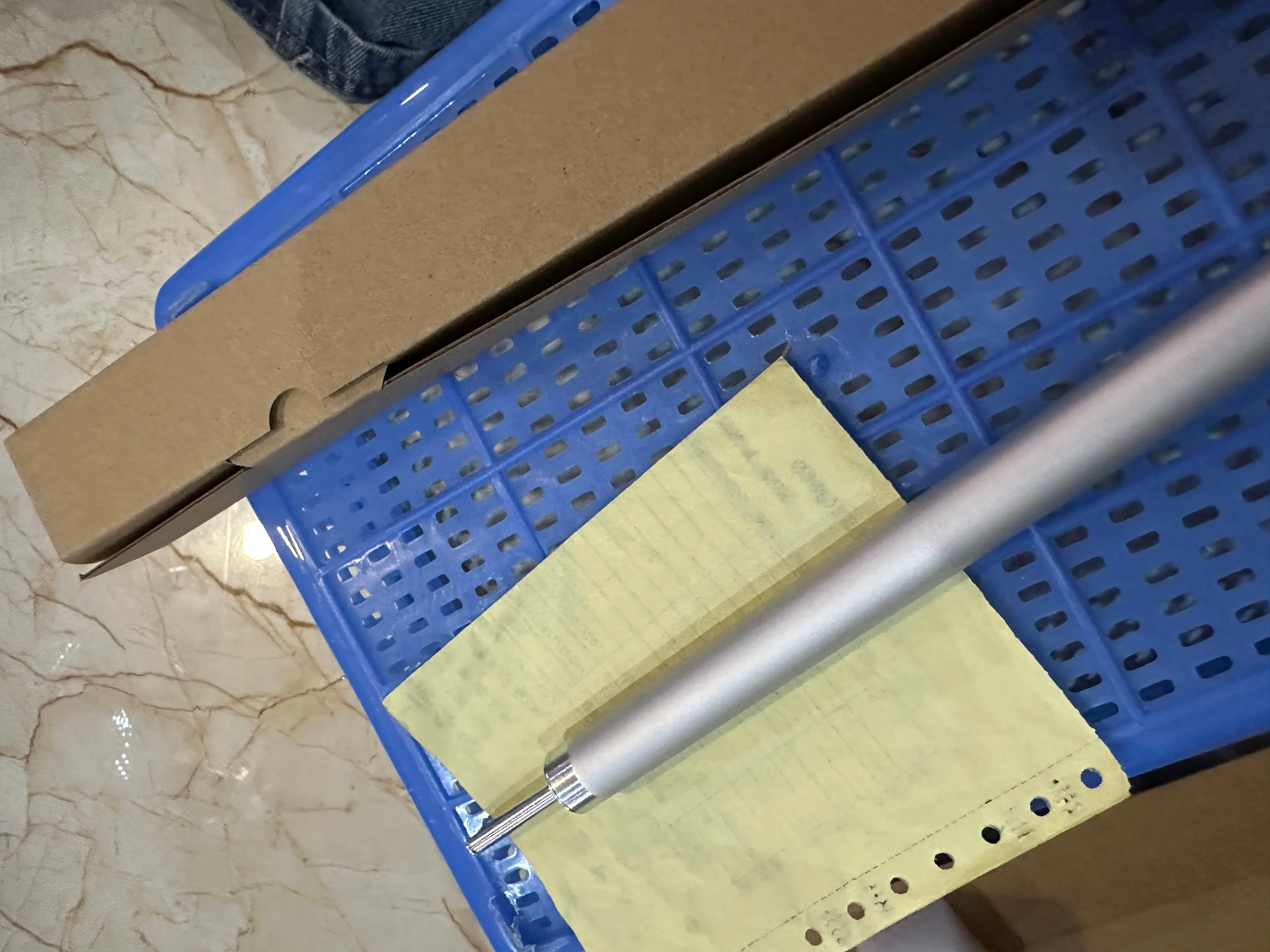 

1pcs. New Magnetic Roller Compatible for Konica Minolta bizhub 223 282 283 362 363 423 163 163V183 350 250 Developer Roller