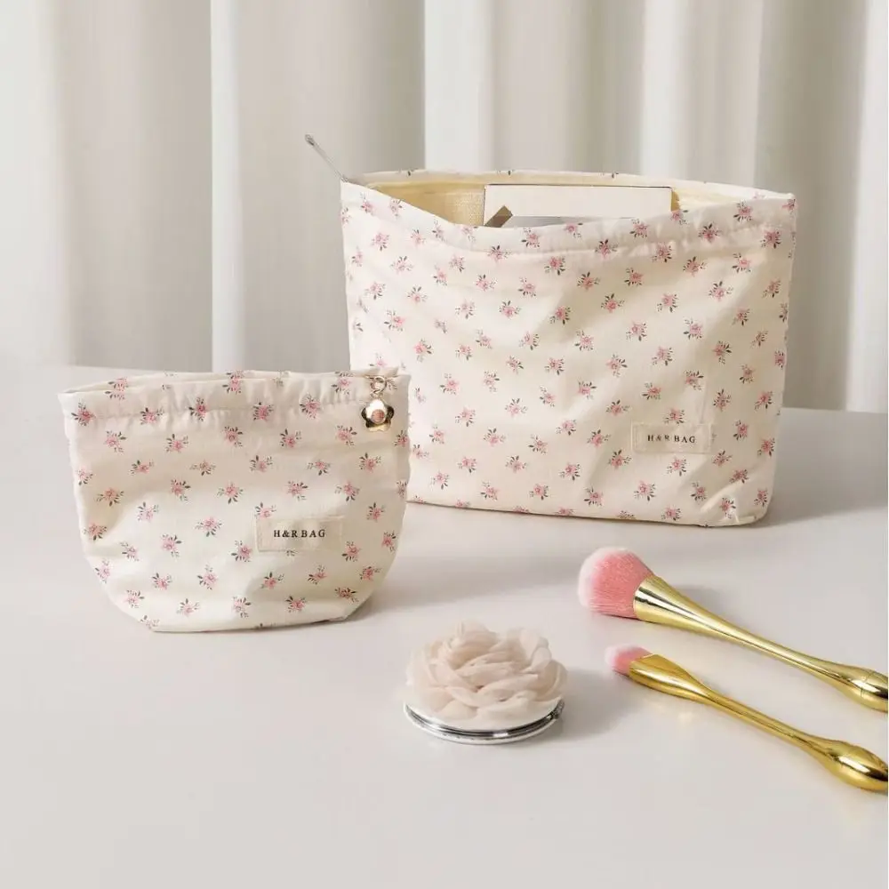 

Portable Floral Cosmetic Bag Portable Elegant Multifunction Pouch Large Capacity Charming Skincare Storage Organizer Sports