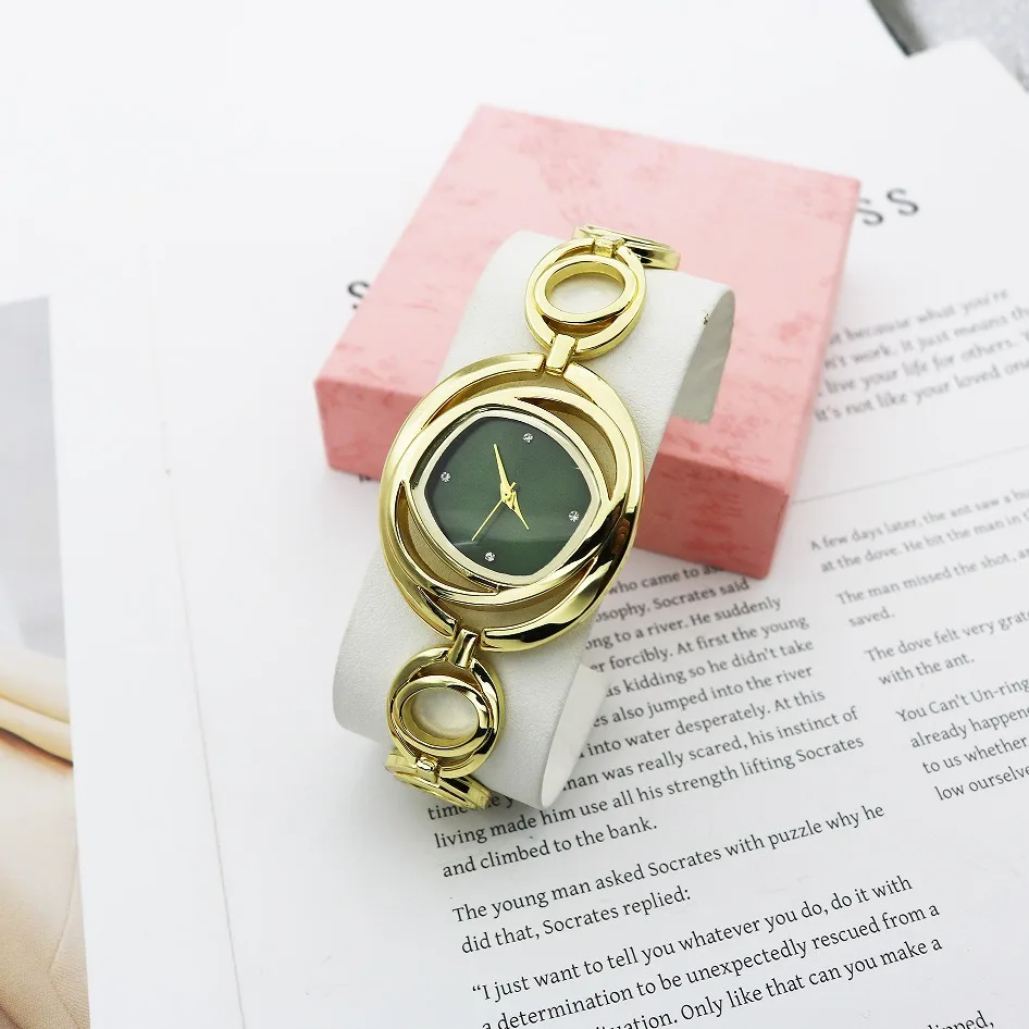 Reloj de cuarzo ligero y lujoso para mujer, reloj de pulsera informal a la moda para mujer, reloj de aleación para mujer se puede personalizar