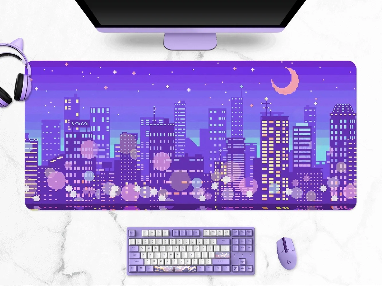 Retro anime desk mat, 90s vaporwave aesthetics, pastel pink/purple/lilac moon pixel art, desk accessories tapis de souris