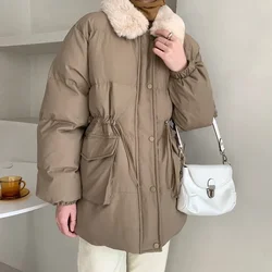 Parkas de invierno para mujer, abrigos cortos de algodón a prueba de viento con cuello de solapa de piel de conejo de imitación, chaqueta elegante gruesa y cálida a la moda con cremallera, novedad de 2023